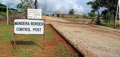 Kenyan police at the border post at Mandera with Somalia say villagers are fleeing the fighting leaving only a "ghost town."